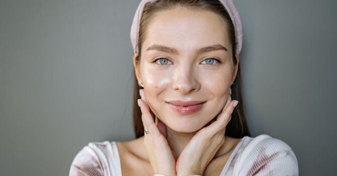 Getting a HydraFacial in Toronto? What It Is, What It Does, and What to Expect