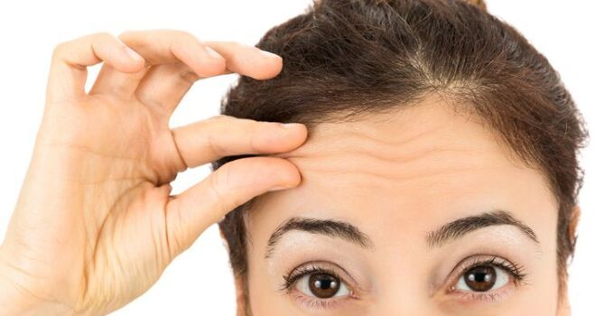 What Causes Forehead Wrinkles? Causes, Prevention & Treatment Options